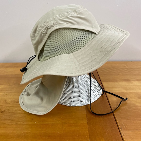 Wembley Khaki Tiki Hat With Neck Guard 